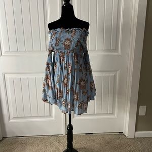 Flowing long sleeve shirt